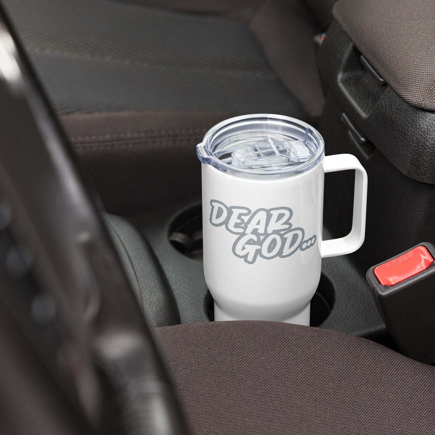 Travel mug with a handle